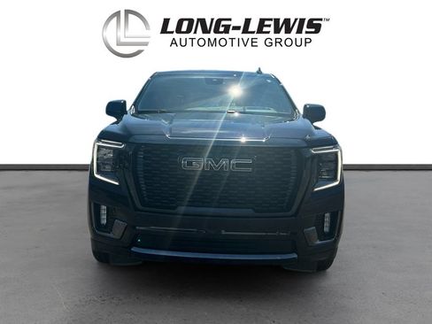 Used 2023 GMC Yukon XL Denali Ultimate AWD/4WD image 11