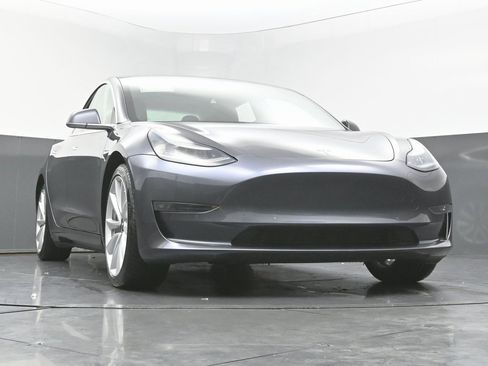 Used 2018 Tesla Model 3 Performance image 47