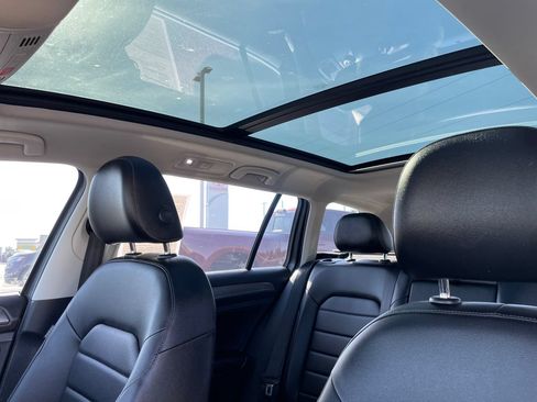Used 2017 Volkswagen Golf Alltrack SEL AWD/4WD image 10