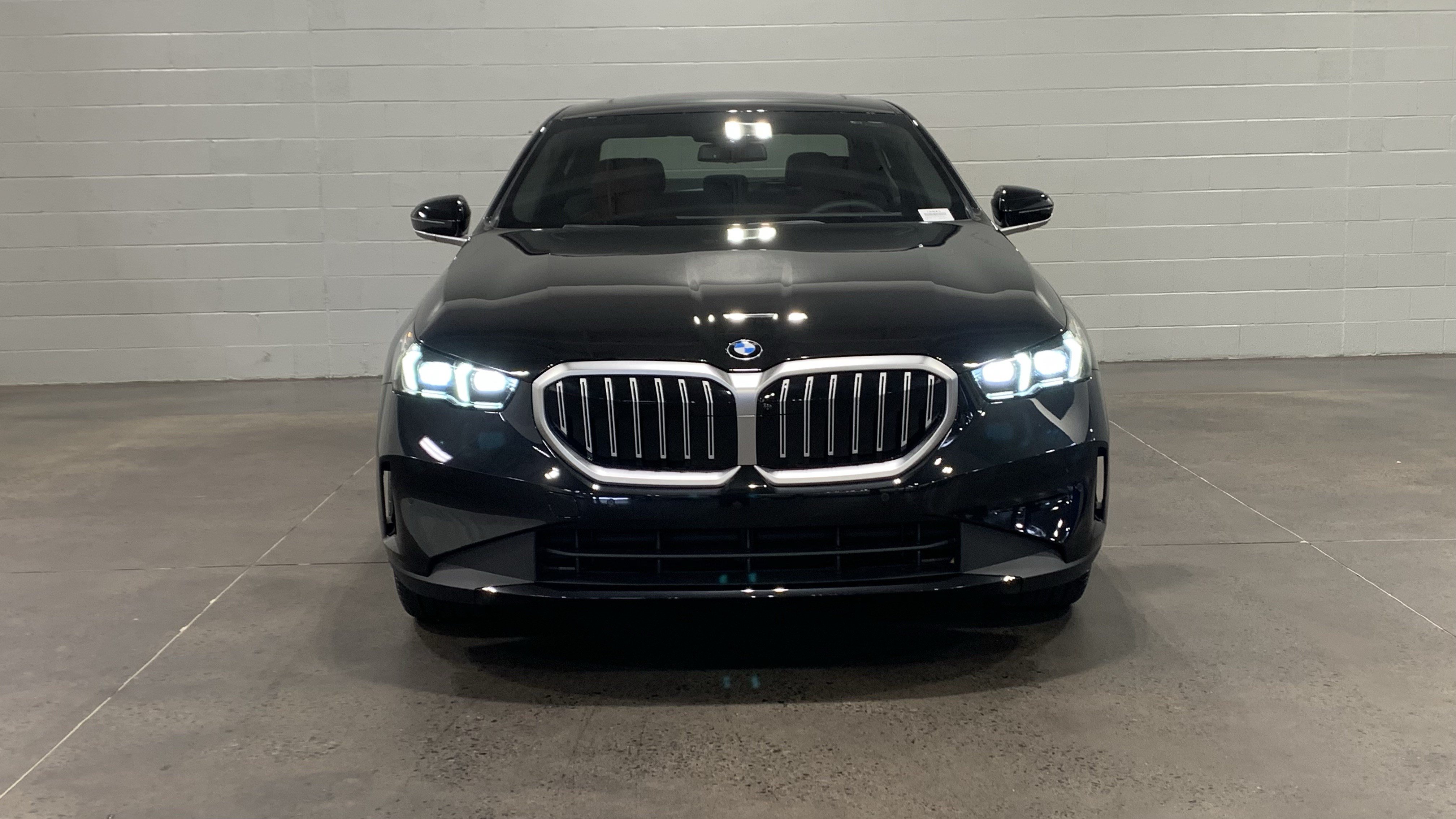 Used 2026 BMW 530i w/ Premium Package RWD image 2