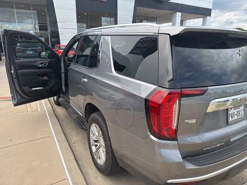 Used 2021 GMC Yukon SLT w/ SLT Premium Package RWD image 3