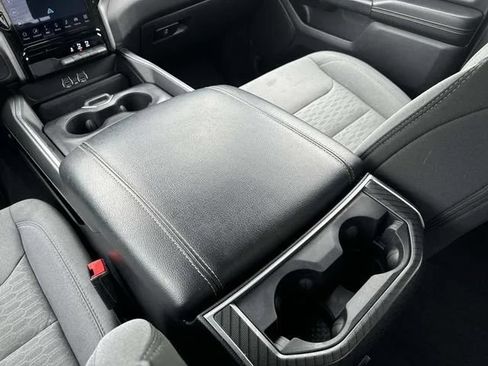 Used 2025 RAM 1500 Big Horn AWD/4WD image 21