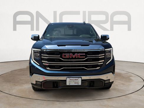 Used 2022 GMC Sierra 1500 SLT AWD/4WD image 5