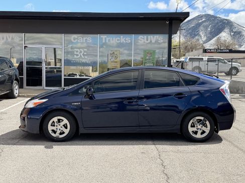 Used 2013 Toyota Prius Four image 1