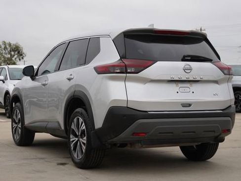 Used 2022 Nissan Rogue SV image 7