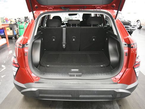 Used 2025 Hyundai Kona SEL FWD image 22