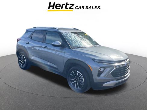 Used 2025 Chevrolet TrailBlazer LT image 1