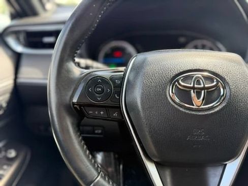 Used 2023 Toyota Venza XLE AWD/4WD image 34