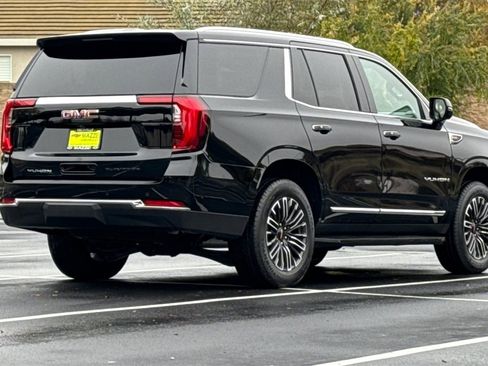 Used 2025 GMC Yukon Elevation image 9