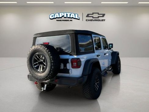 Used 2024 Jeep Wrangler Unlimited Rubicon w/ XTREMEE 35" Tire Package image 5