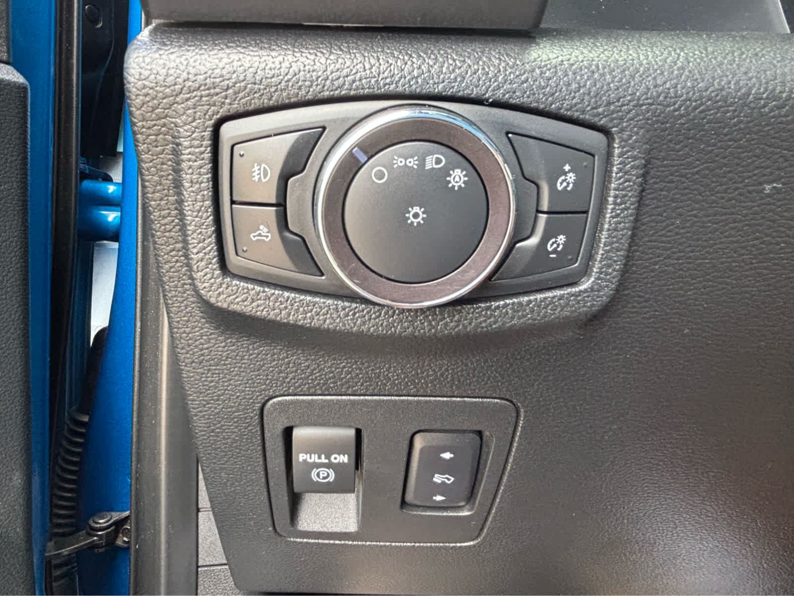 Used 2019 Ford F150 XLT w/ Equipment Group 302A Luxury AWD/4WD image 21