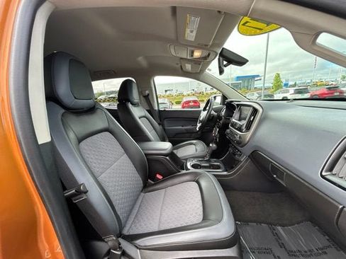 Used 2017 Chevrolet Colorado Z71 AWD/4WD image 14
