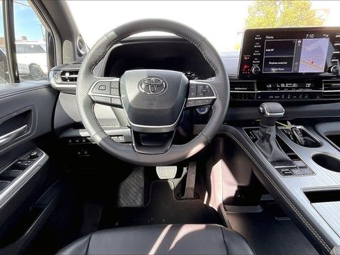 Used 2024 Toyota Sienna XSE image 15