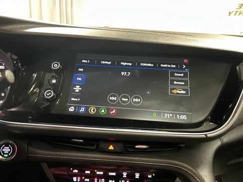 Used 2023 Buick Envision Avenir AWD/4WD image 17