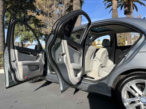 Used 2013 Mercedes-Benz C 250 Sedan w/ Premium 1 Pkg image 53