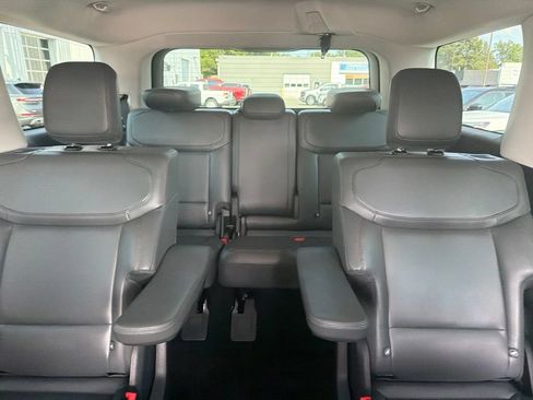 Used 2025 Ford Expedition Active AWD/4WD image 15