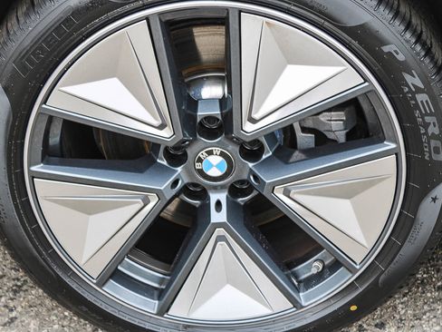 Certified 2025 BMW i4 xDrive40i AWD/4WD image 11