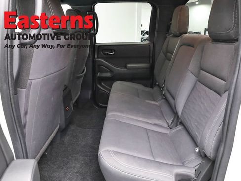 Used 2023 Nissan Frontier SV w/ Midnight Edition Package AWD/4WD image 21