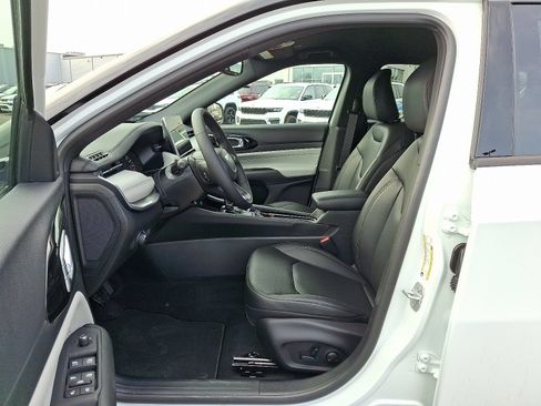 New 2026 Jeep Compass Limited AWD/4WD image 8