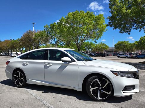 Used 2020 Honda Accord Sport image 4