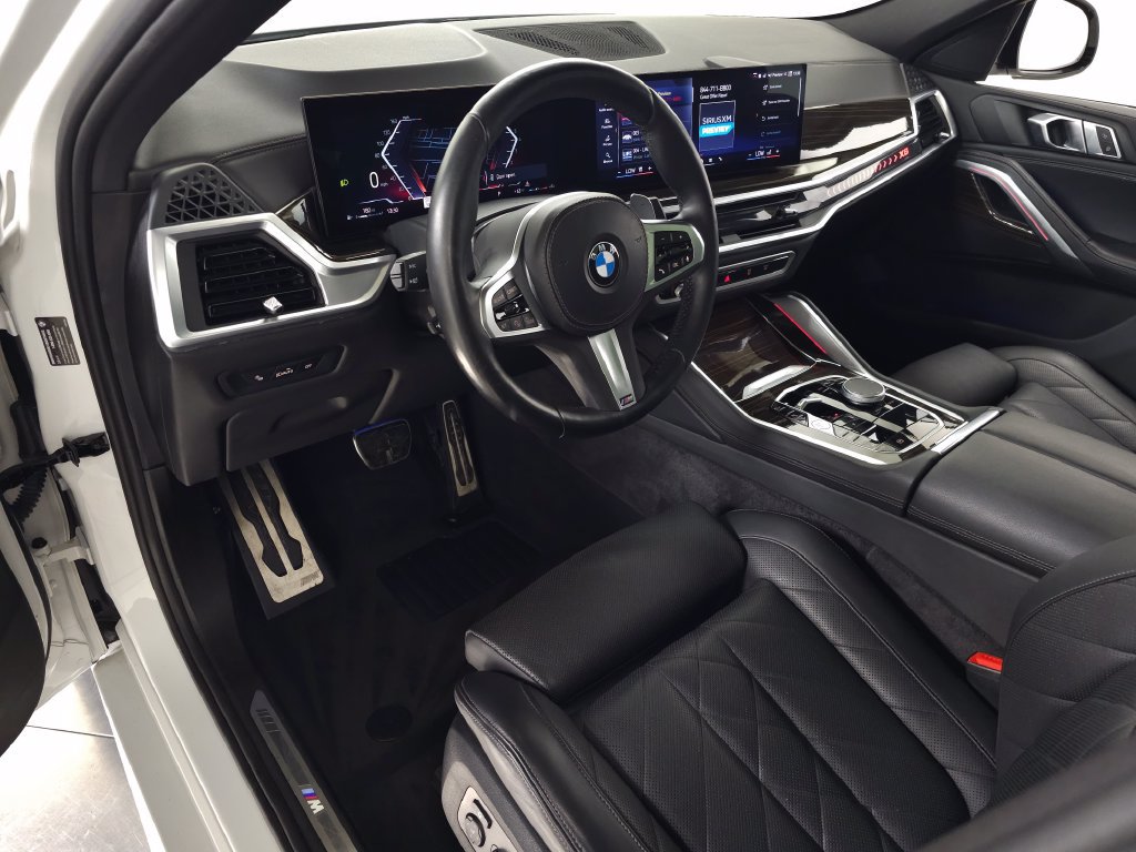 Used 2024 BMW X6 xDrive40i w/ Parking Assistance Package AWD/4WD image 16