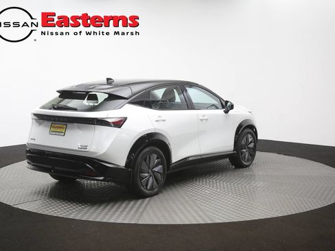 Used 2024 Nissan Ariya AWD image 39