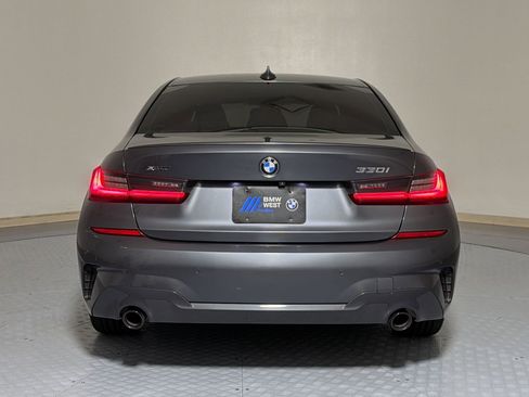 Used 2022 BMW 330i xDrive Sedan w/ M Sport Package AWD/4WD image 9