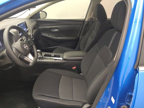 Used 2025 Nissan Sentra SV w/ Trunk Package FWD image 17