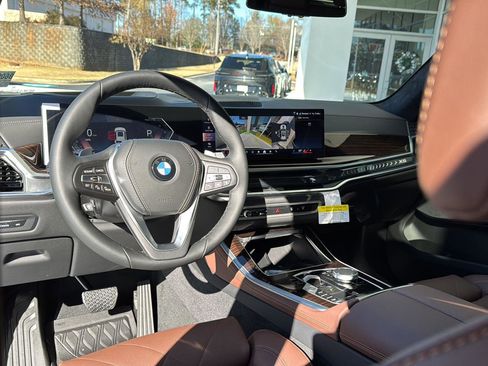 New 2026 BMW X5 xDrive40i w/ Climate Comfort Package image 16