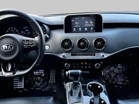 Used 2020 Kia Stinger GT-Line RWD image 7