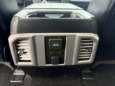 Used 2015 Ford F150 Platinum w/ Equipment Group 701A Luxury image 26