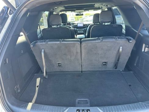 Used 2023 Ford Explorer ST-Line w/ Class IV Trailer Tow Package AWD/4WD image 11