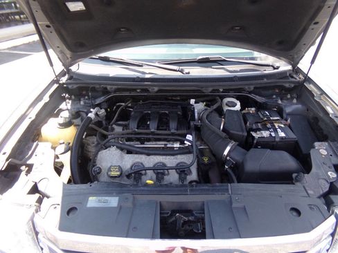 Used 2010 Ford Flex Limited FWD image 31