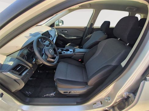 Used 2023 Nissan Rogue SV AWD/4WD image 15