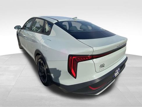 Used 2025 Kia K4 EX image 8