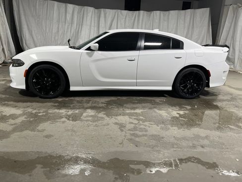 Used 2022 Dodge Charger GT RWD image 4