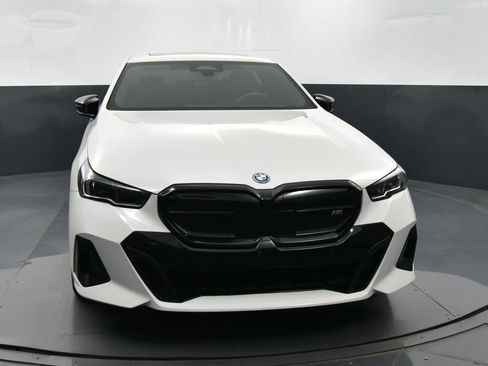 Used 2024 BMW i5 M60 image 3