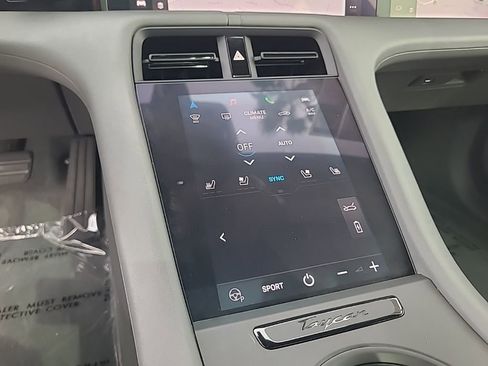 Used 2021 Porsche Taycan 4S image 24