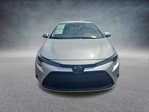 Used 2024 Toyota Corolla LE FWD image 9
