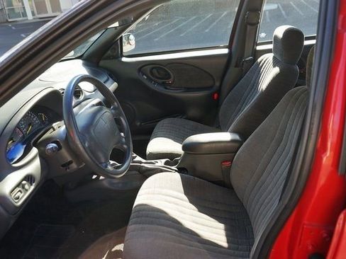 Used 1998 Pontiac Grand Am SE image 11