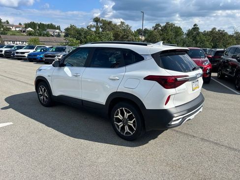 Certified 2023 Kia Seltos EX AWD/4WD image 4