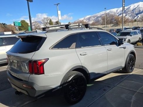 Used 2022 Kia Sorento S image 4