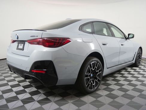New 2026 BMW i4 eDrive40 w/ M Sport Package RWD image 3