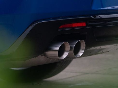 Used 2018 Chevrolet Camaro SS RWD image 27
