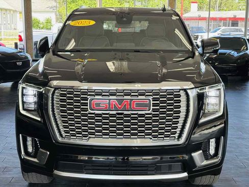 Used 2023 GMC Yukon SLT AWD/4WD image 19
