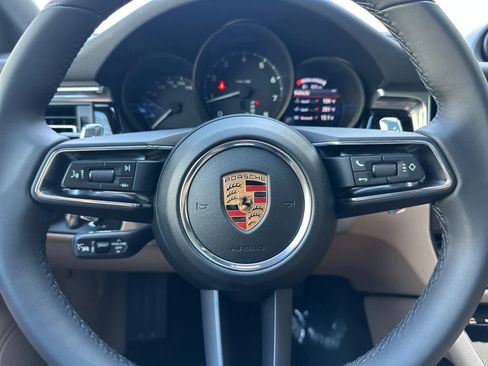 New 2026 Porsche Macan image 25