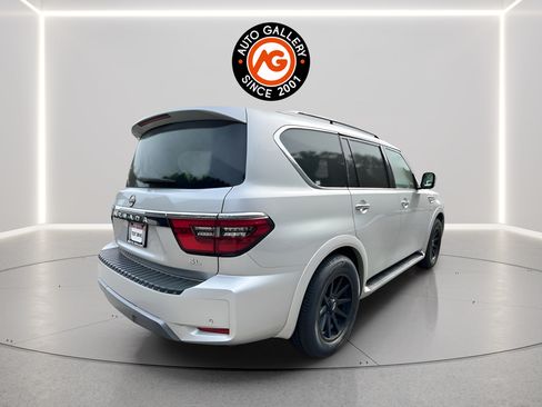 Used 2021 Nissan Armada SL w/ Captain's Chairs Package RWD image 3