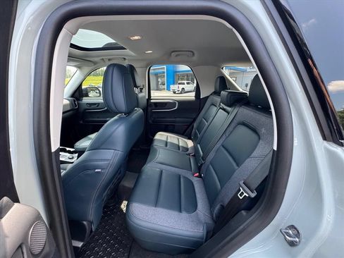 Used 2024 Ford Bronco Sport Outer Banks w/ Tech Package AWD/4WD image 11