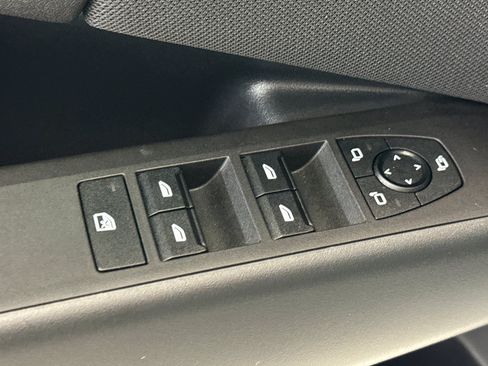 Used 2025 BMW X3 xDrive30i w/ M Sport Package AWD/4WD image 13