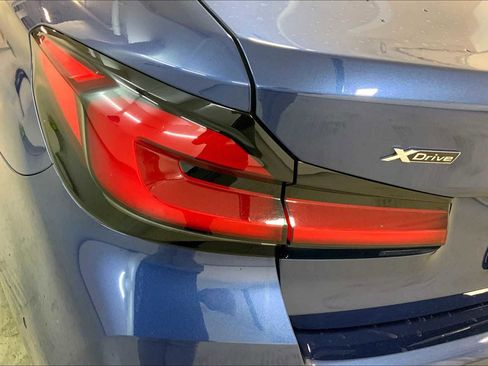 Used 2023 BMW 530e xDrive w/ Executive Package image 28